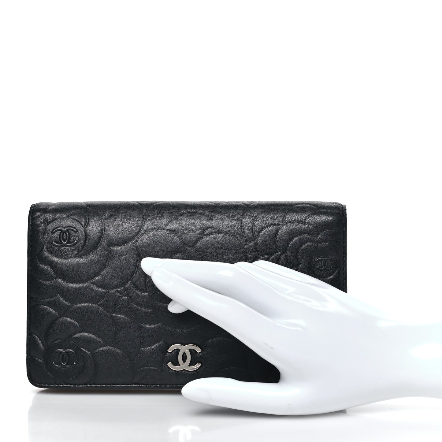 Lambskin Camellia Embossed Yen Wallet Black