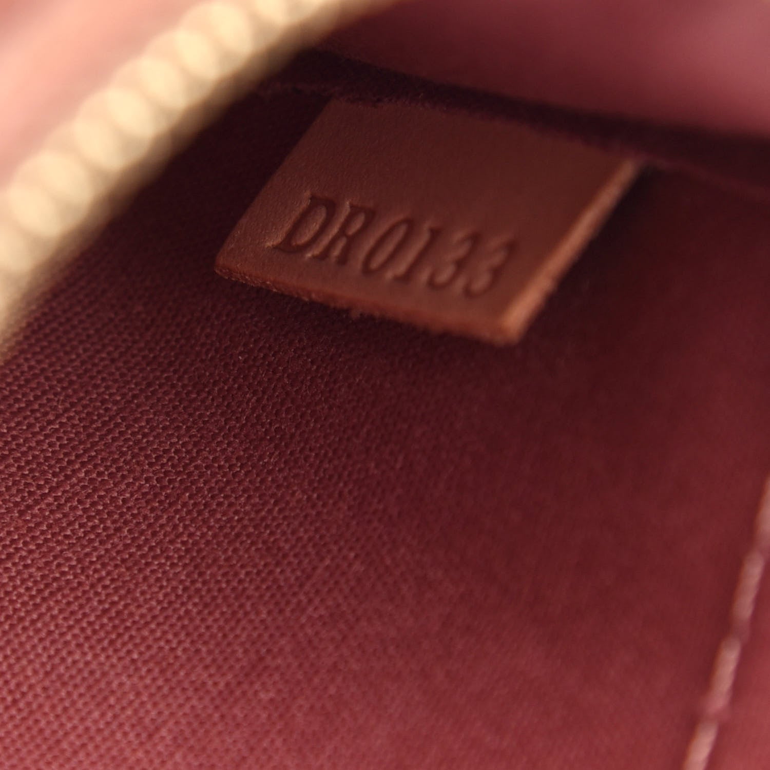 Louis Vuitton Vernis Pochette Accessories NM Rose Velours 7 of 8