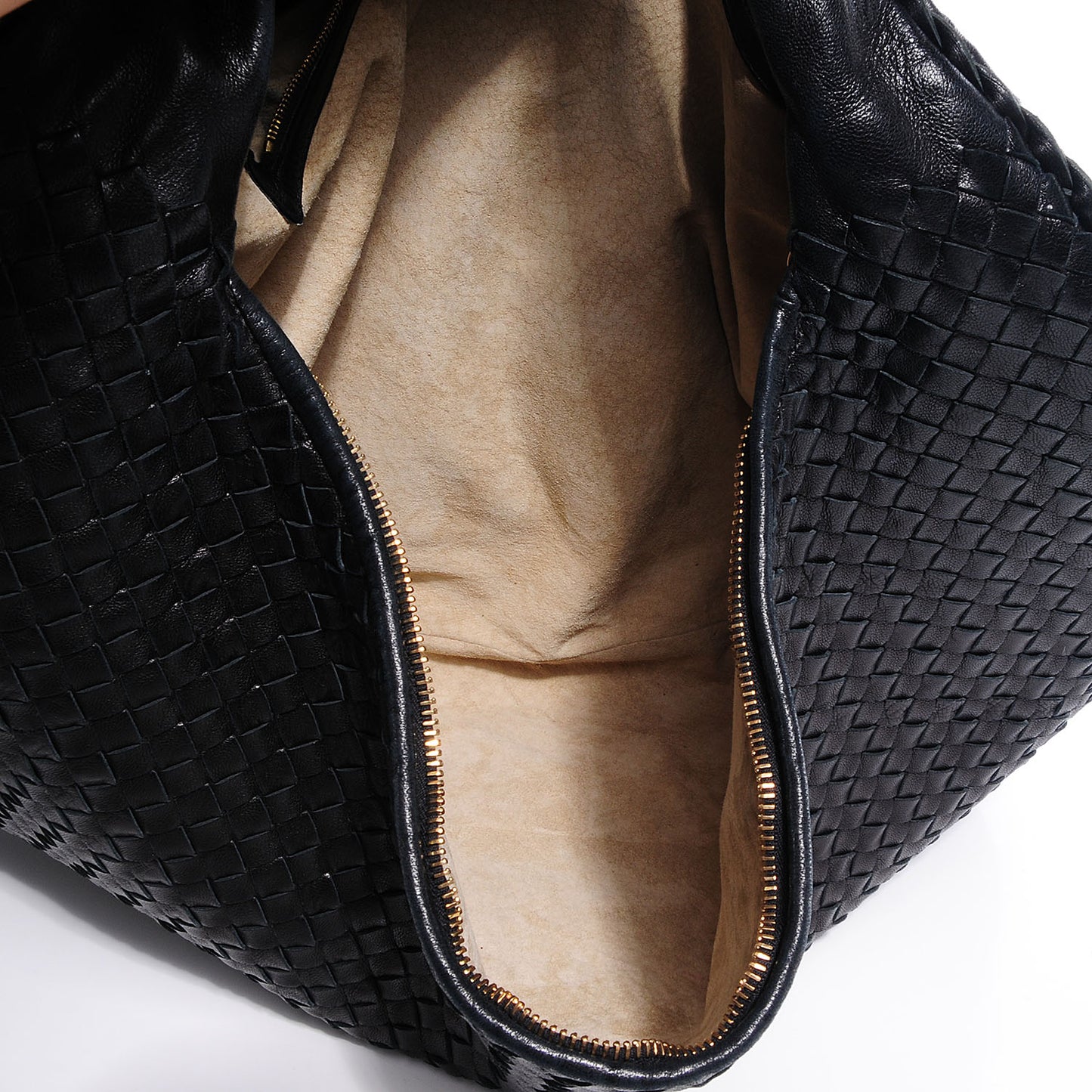 Nappa Intrecciato Maxi Veneta Hobo Nero Black