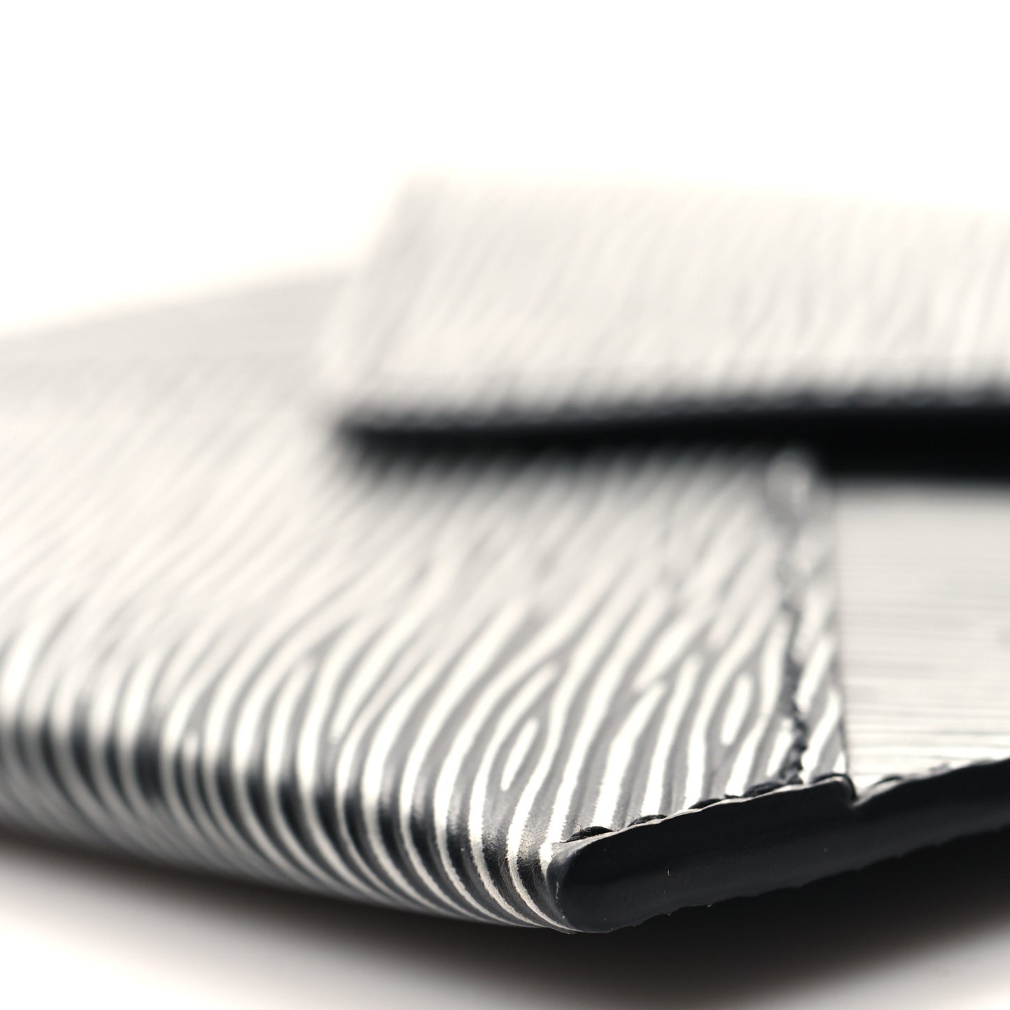 Metallic Epi Medium Kirigami Pochette Insert Platine