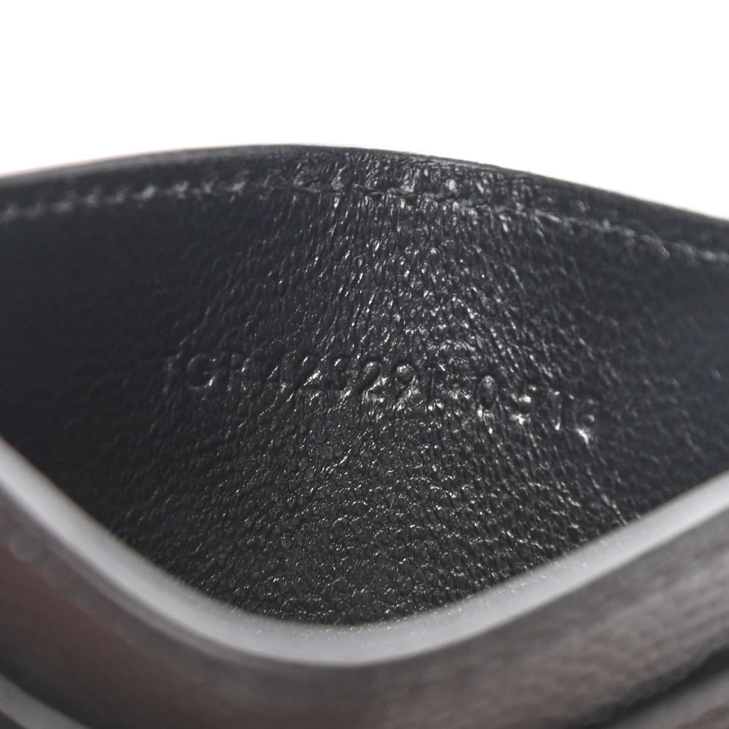 Grain De Poudre Matelasse Chevron Monogram Credit Card Case Black