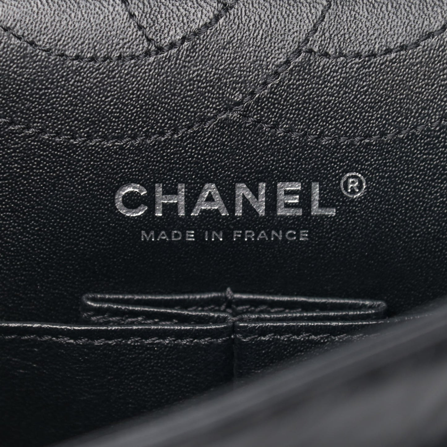 Aged Calfskin Chevron Quilted 2.55 Reissue 225 So Black