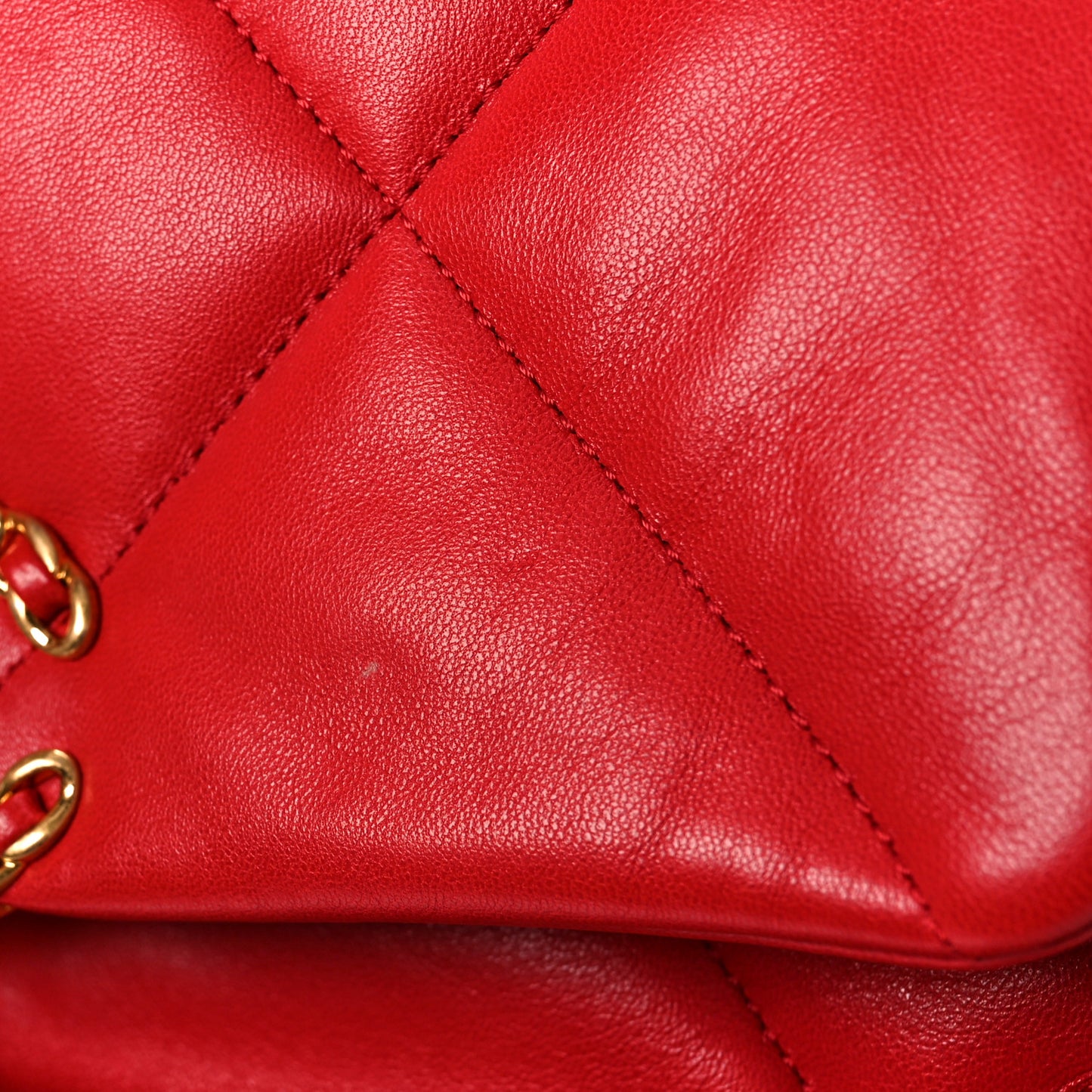 Goatskin Quilted Medium Chanel 19 Flap Red