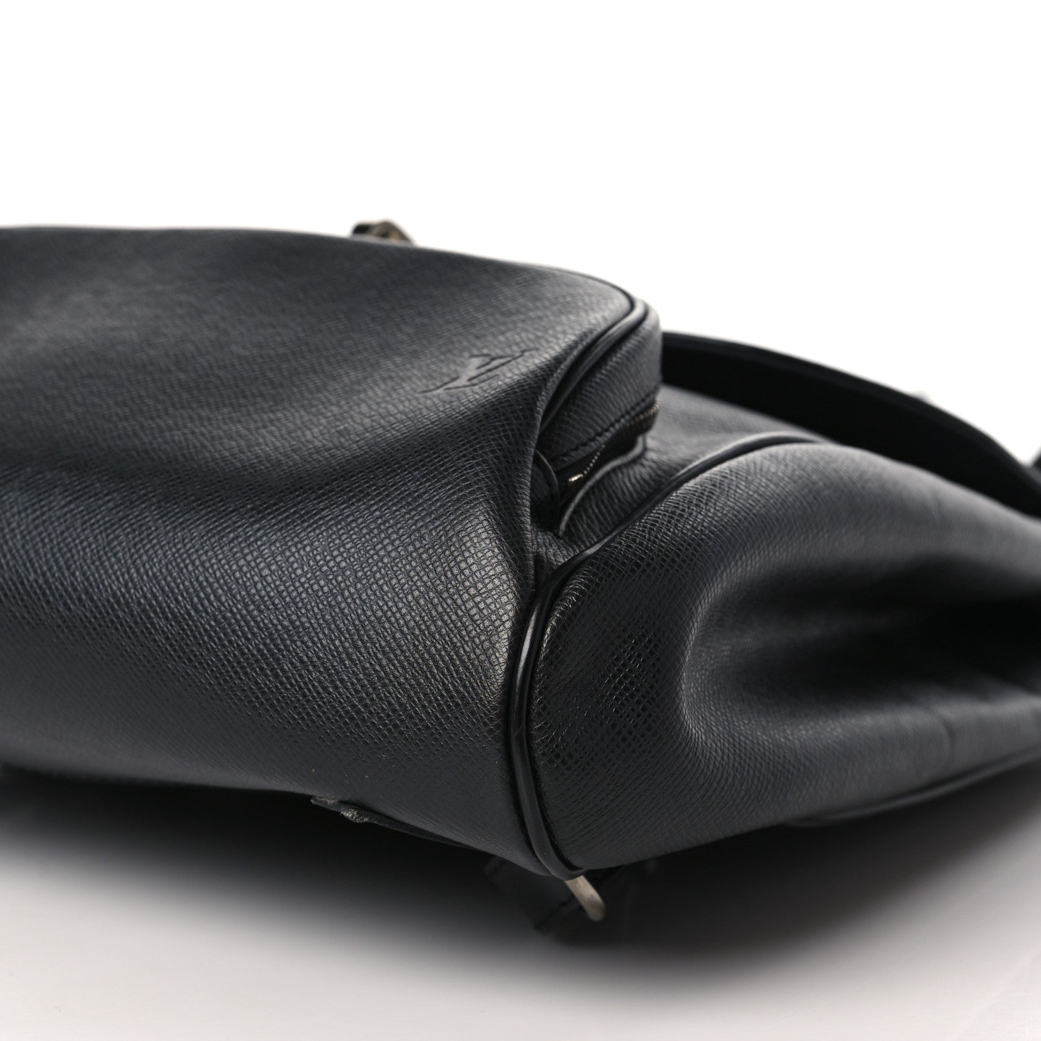Louis Vuitton Taiga Cassiar Backpack Ardoise 7 of 7