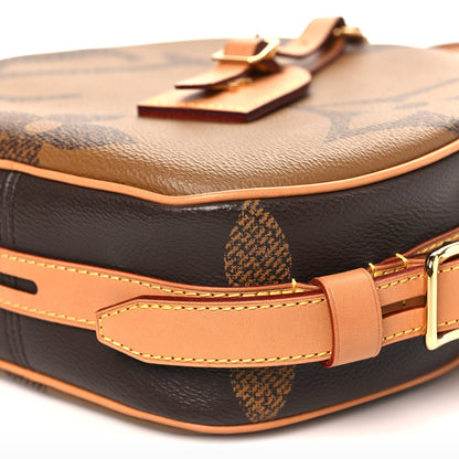 Louis Vuitton Reverse Monogram Giant Boite Chapeau Souple 9 of 9