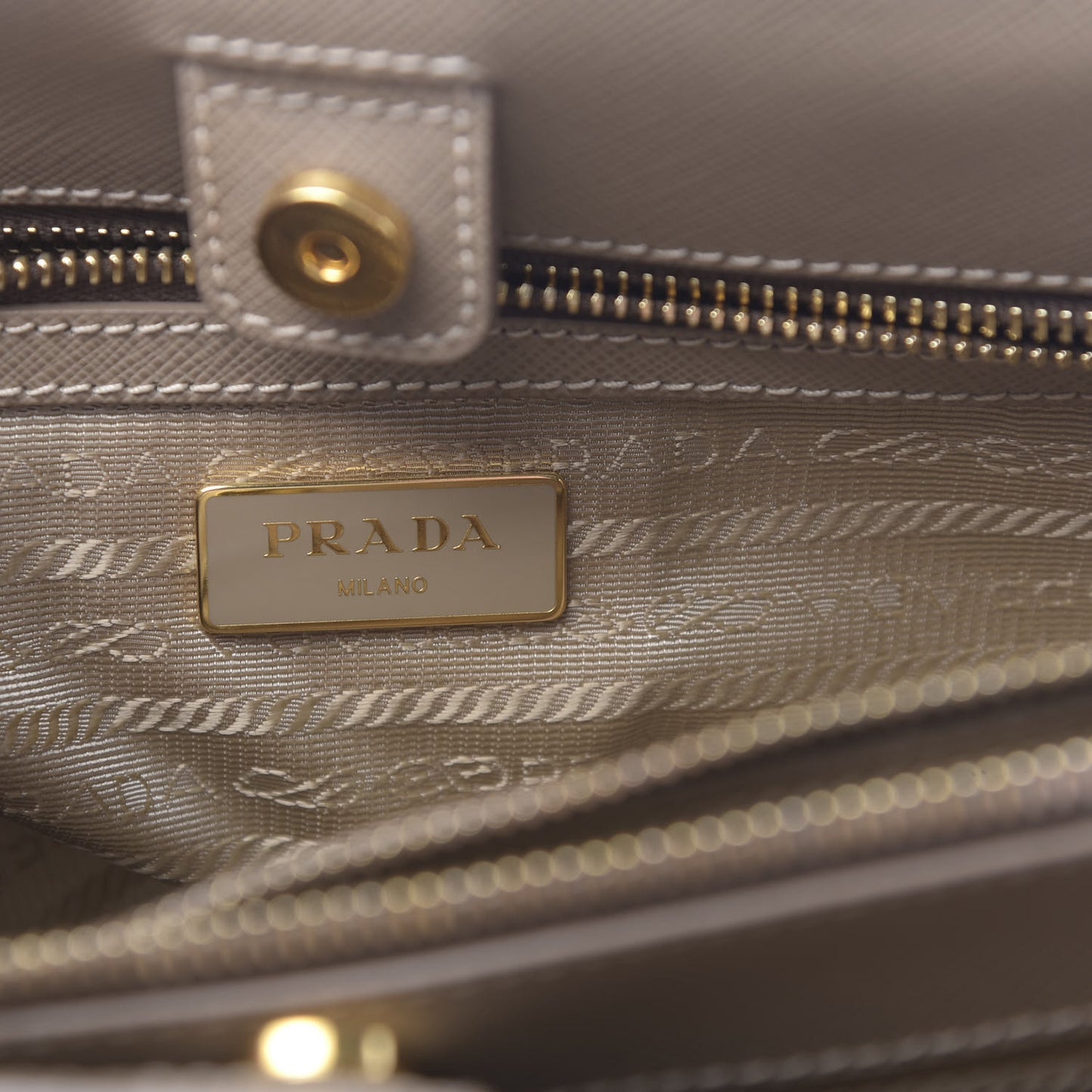 Saffiano Lux Medium Tote Visone