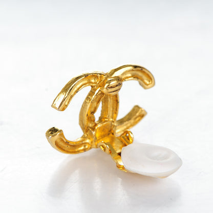 Chanel CC Clip On Earrings Gold 4 of 5