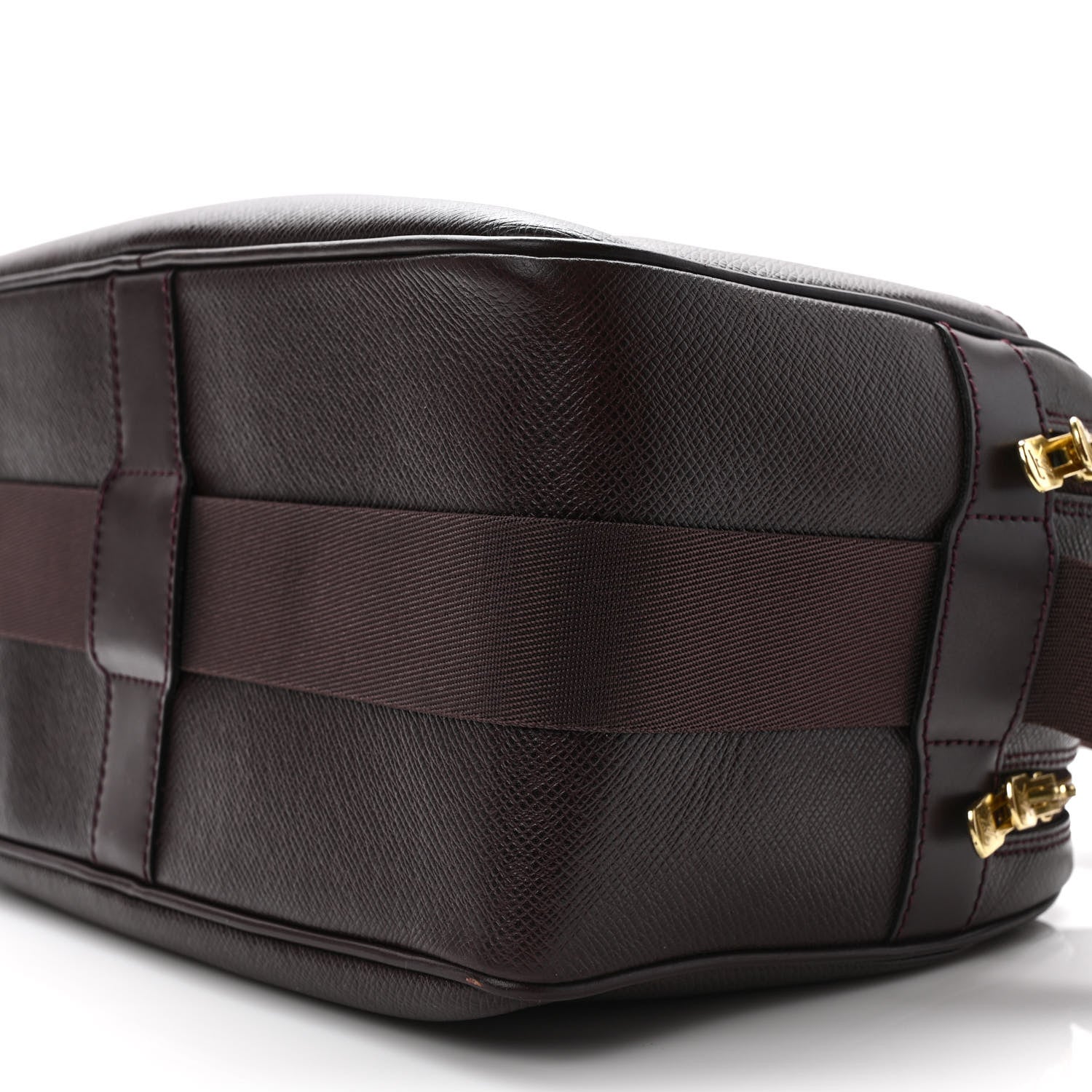 Louis Vuitton Taiga Reporter Messenger Acajou 8 of 10
