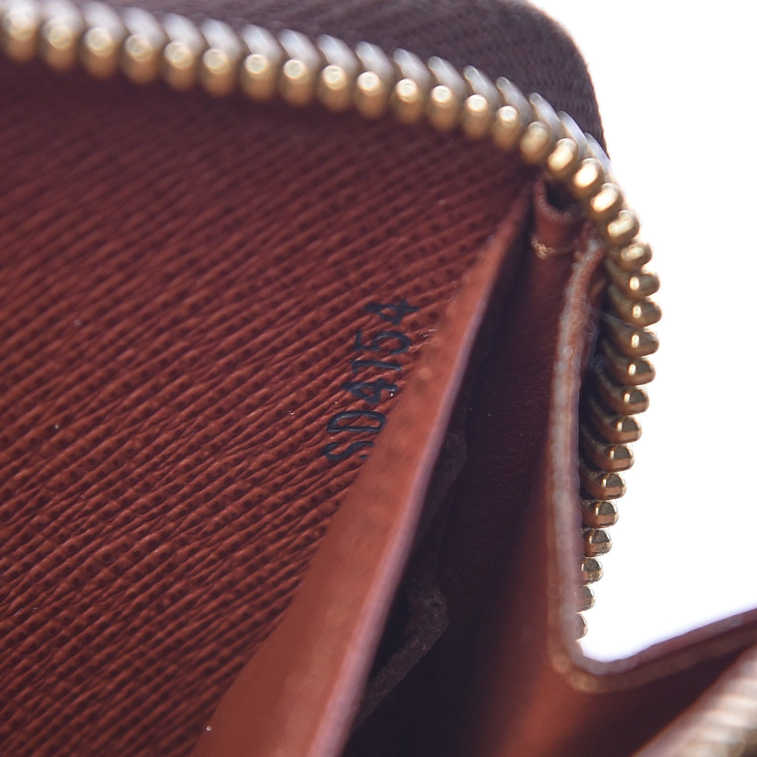 Louis Vuitton Monogram Zippy Wallet 7 of 8
