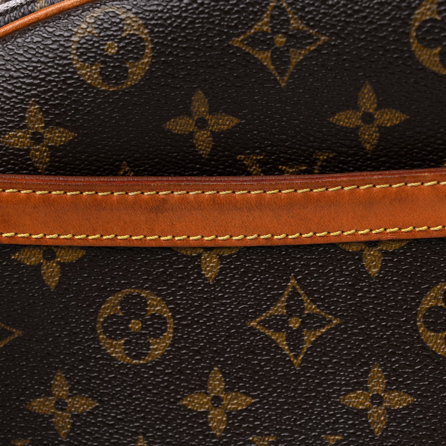 Monogram Blois