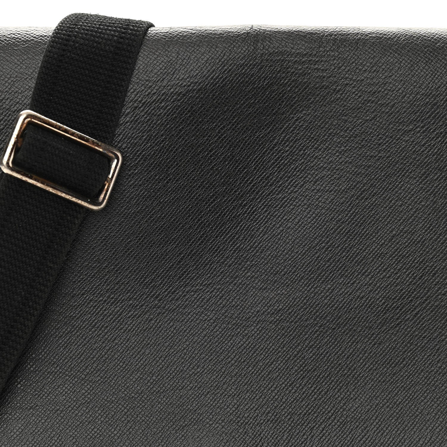 Louis Vuitton Taiga Andrei Ardoise 8 of 14