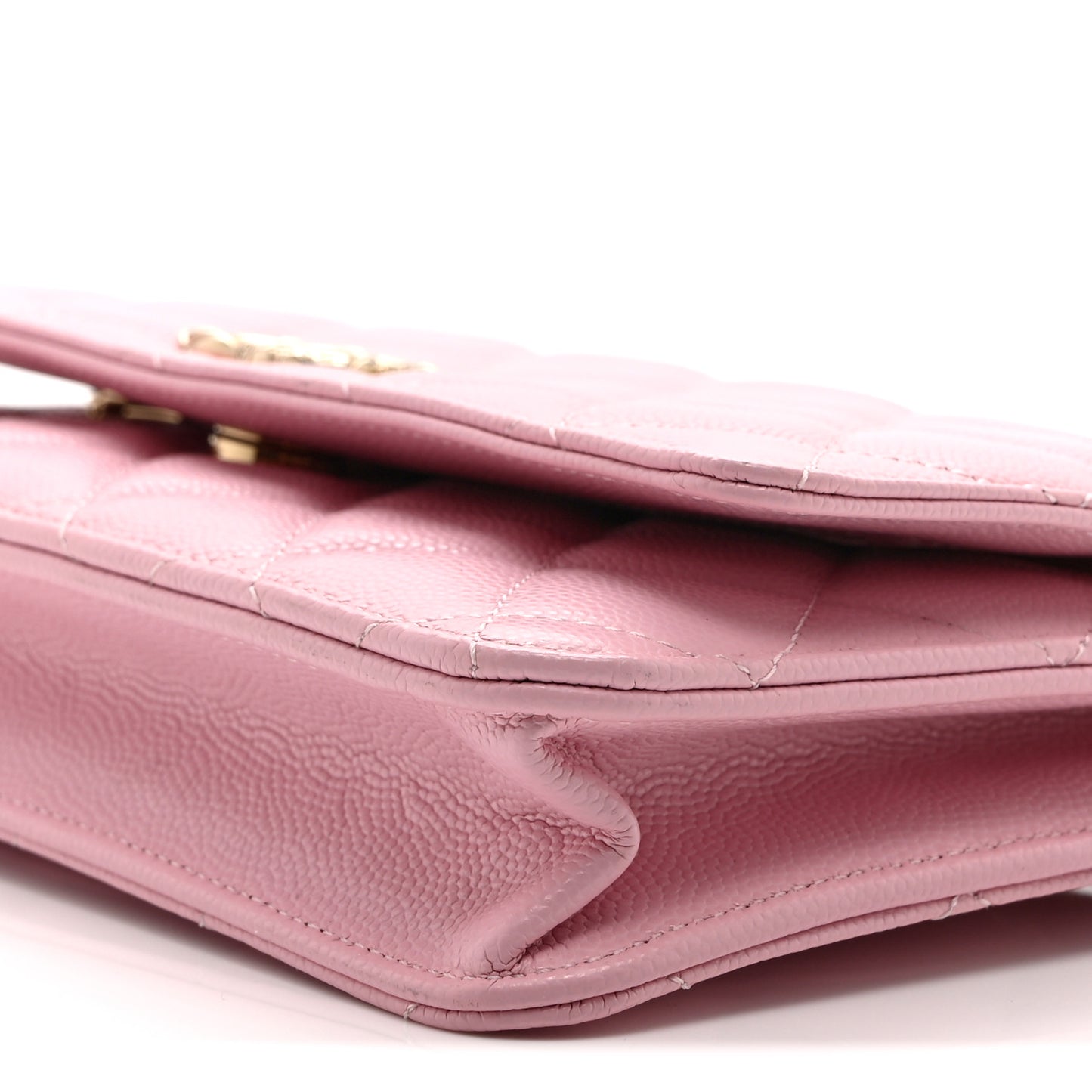 Caviar Quilted Wallet on Chain WOC Light Pink