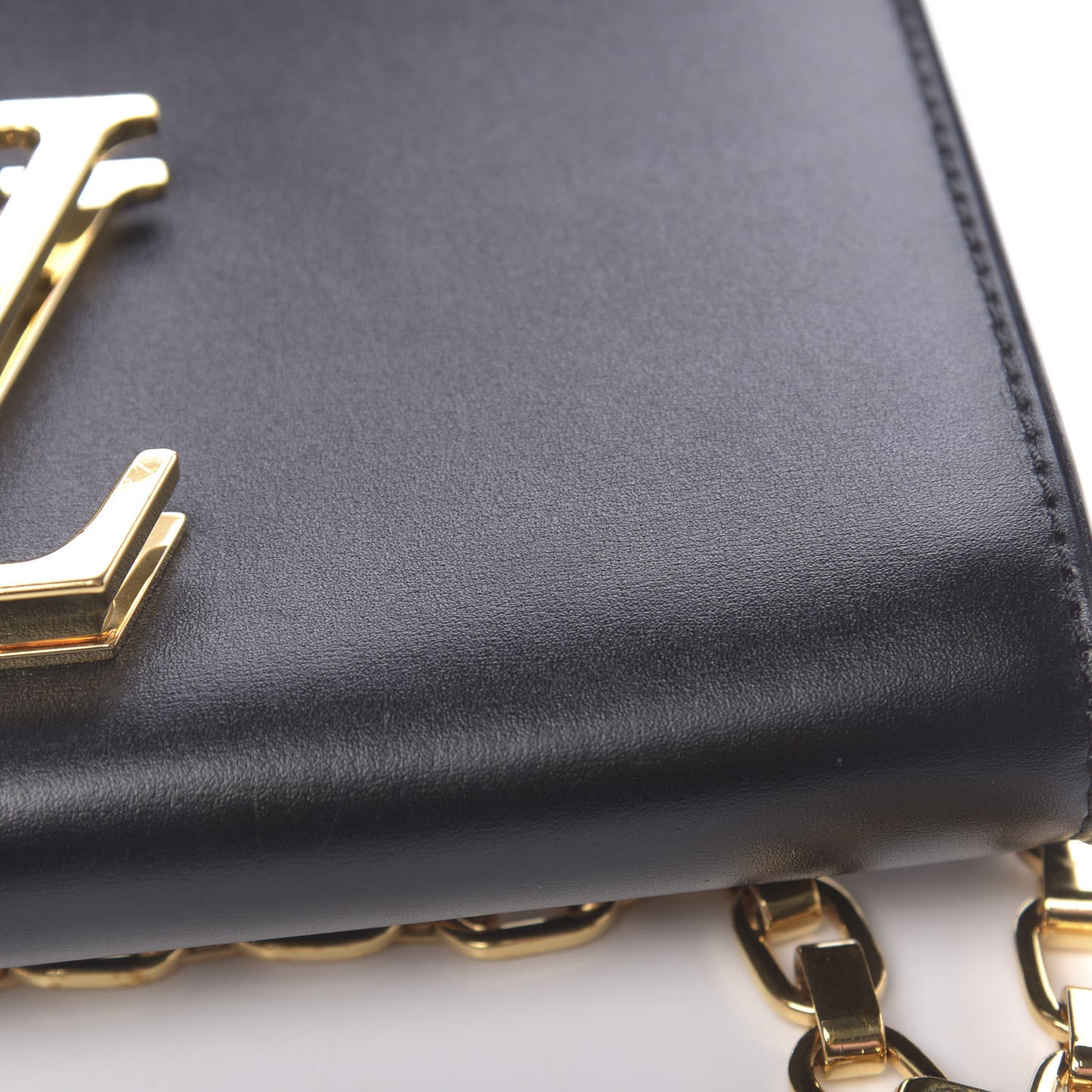 Calfskin Chain Louise MM Black