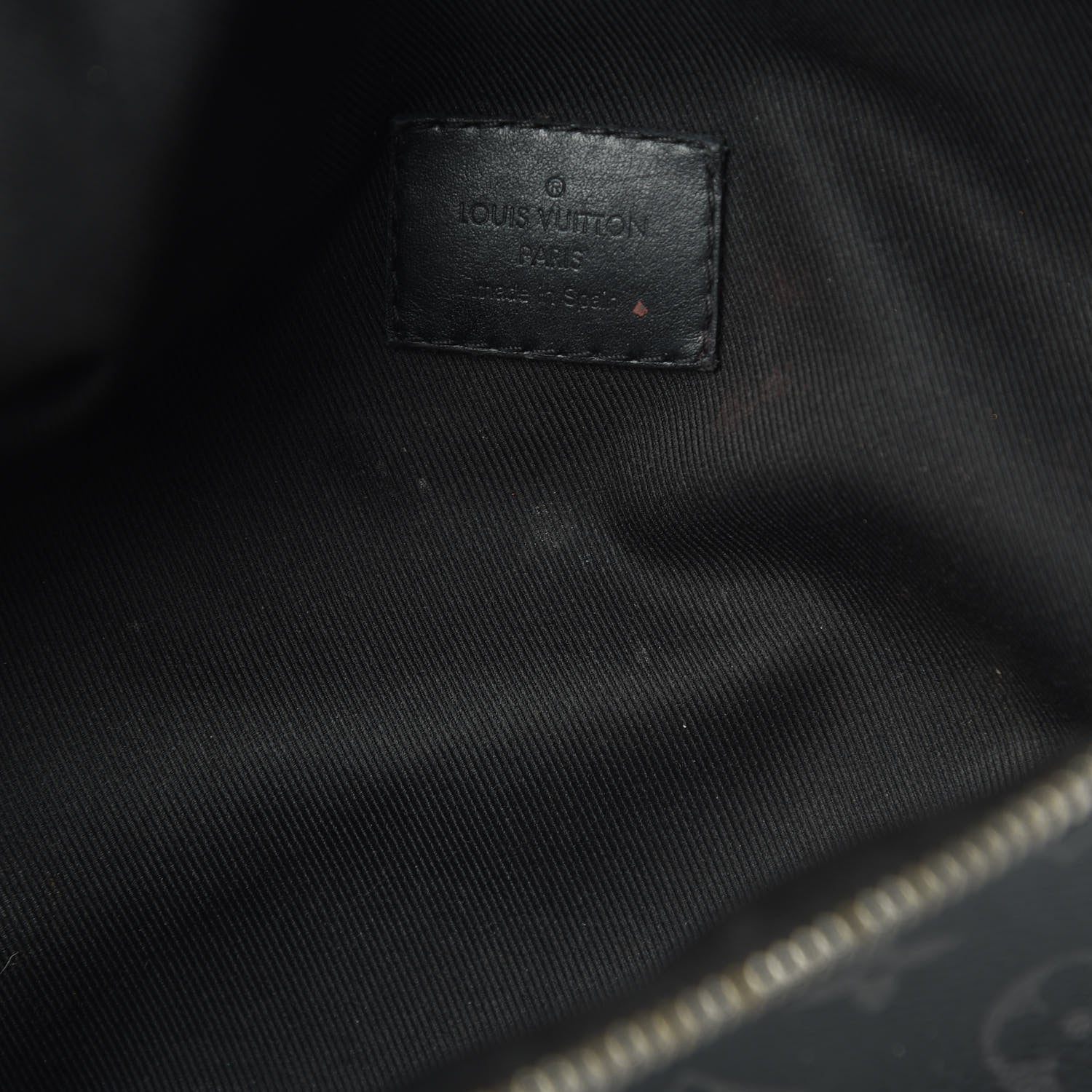 Louis Vuitton Monogram Eclipse Discovery Bumbag 13 of 16