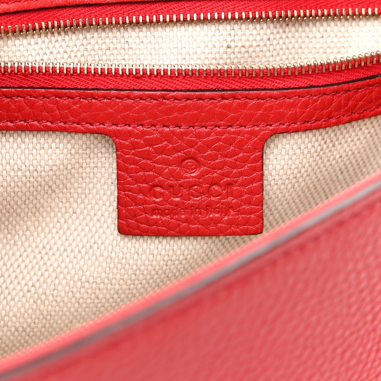 Pebbled Calfskin Medium Soho Flap Crossbody Vibrant Red