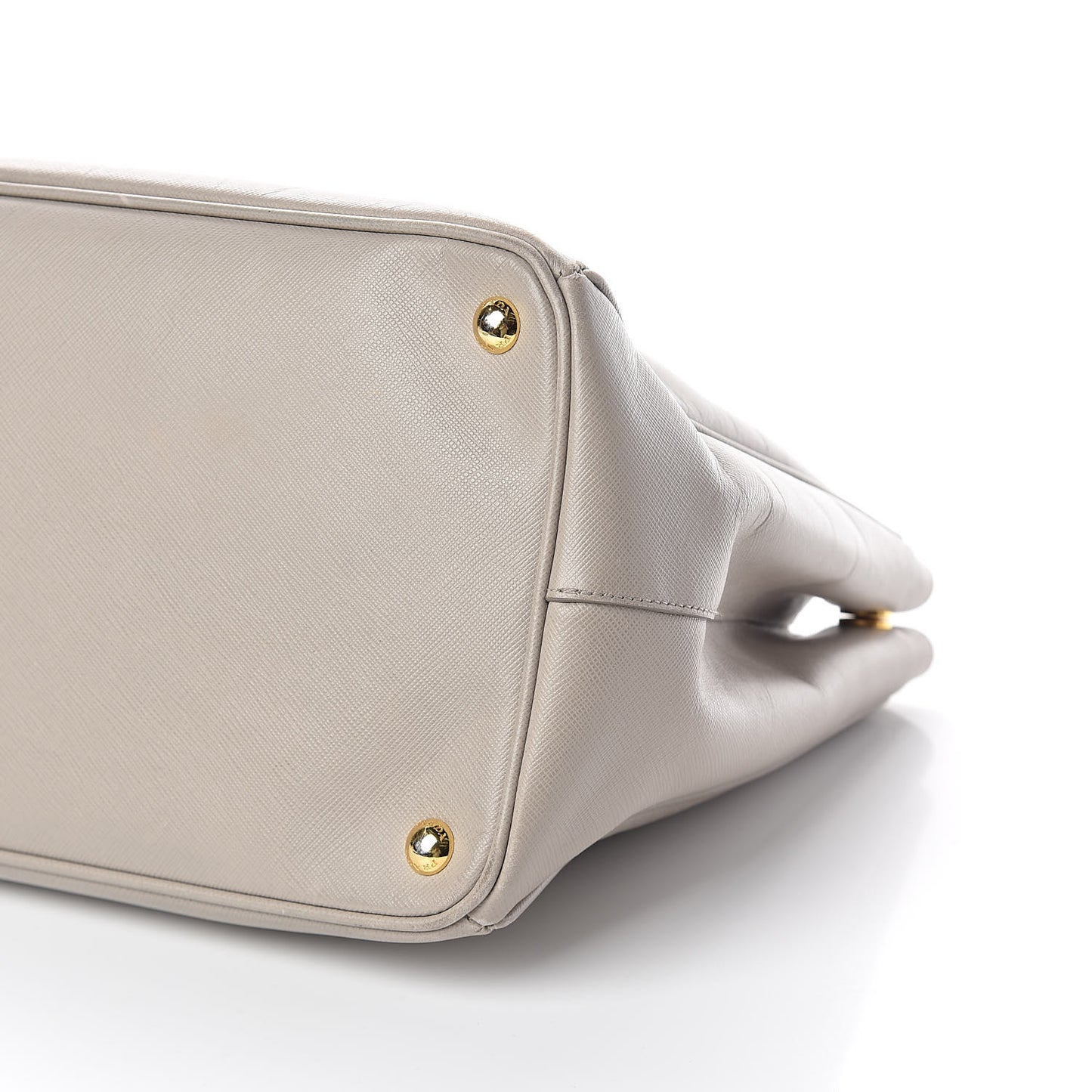 Saffiano Lux Medium Tote Pomice