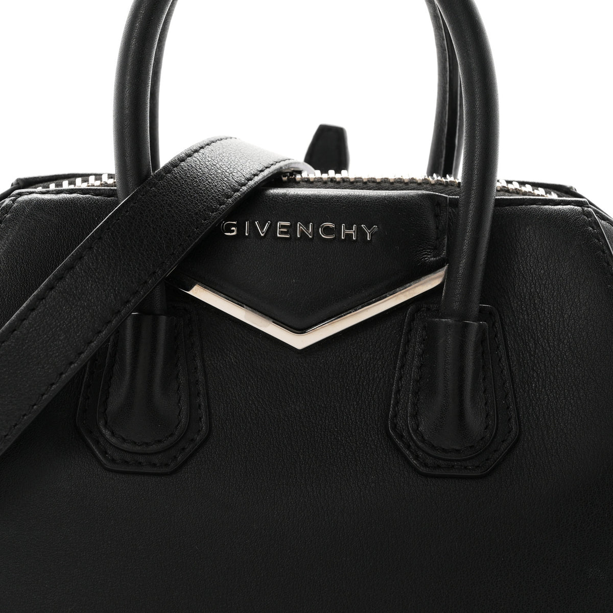 Calfskin Mini Metal Antigona Black