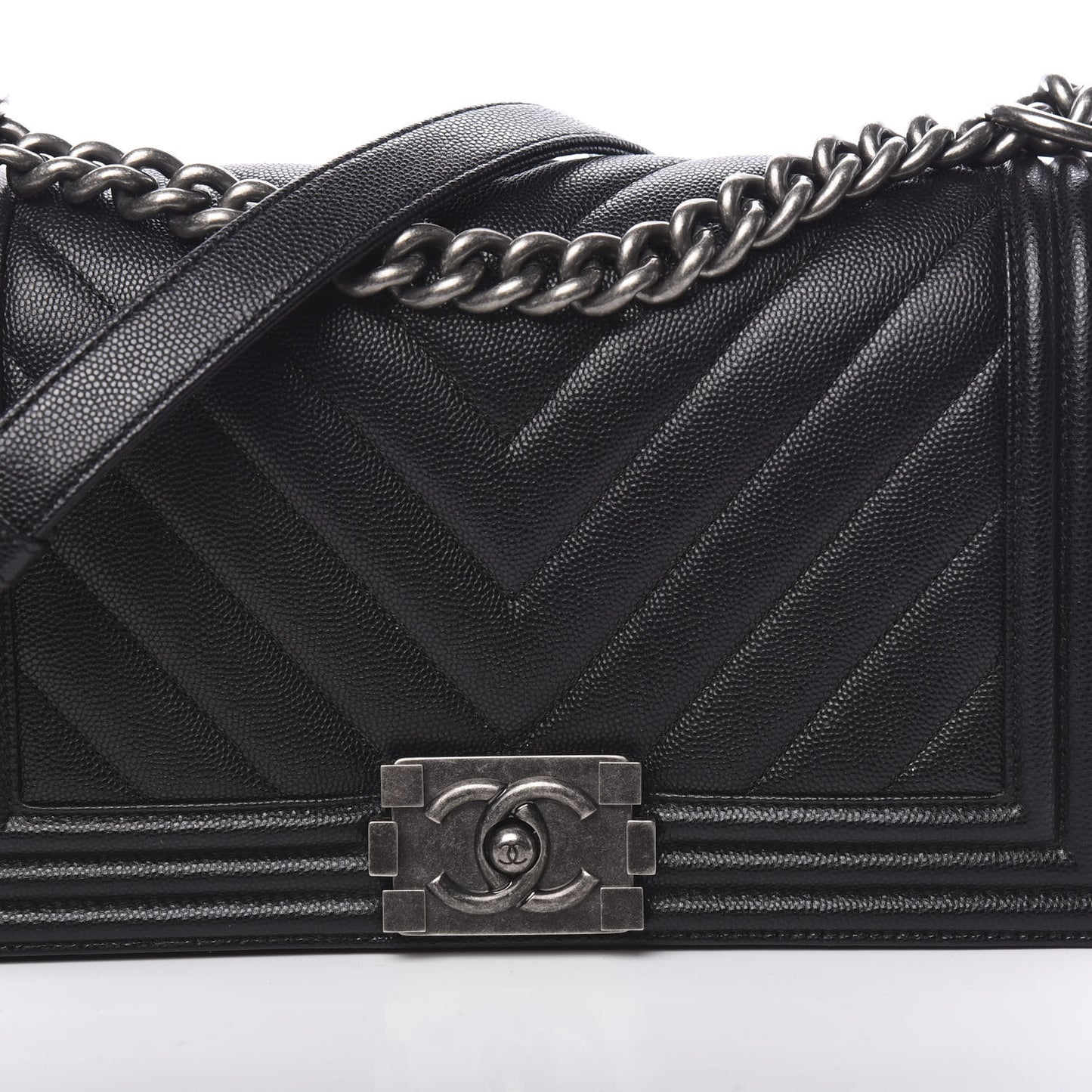 Caviar Chevron Quilted Medium Boy Flap Black