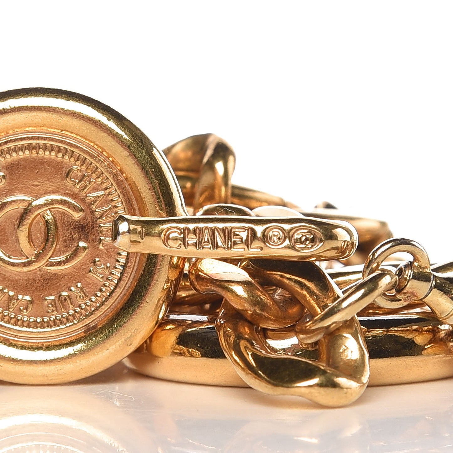 Chain CC 31 Rue Cambon Medallion Belt Gold