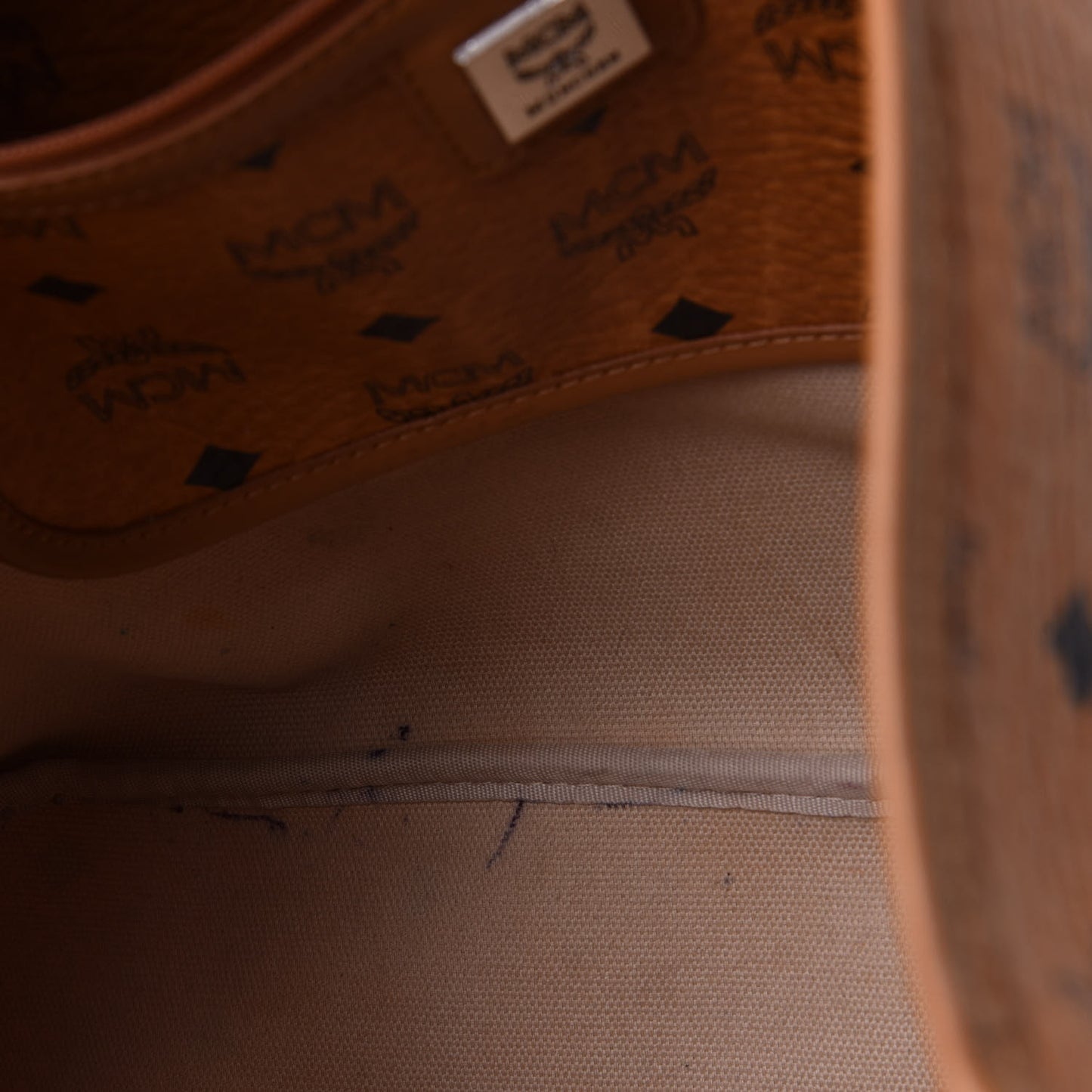 Visetos Crocodile Embossed Medium Liz Shopper Tote Cognac