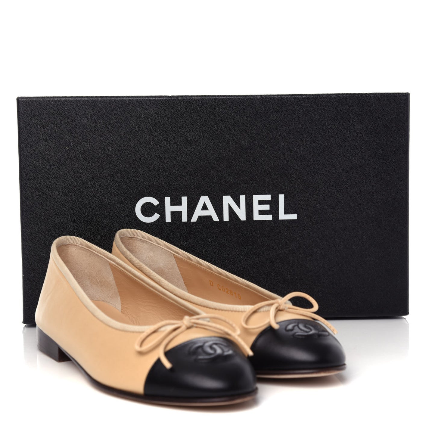 Lambskin CC Cap Toe Ballerina Flats 35 Beige Black