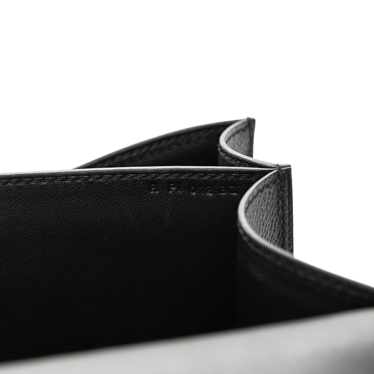 Epsom Constance 24 Black