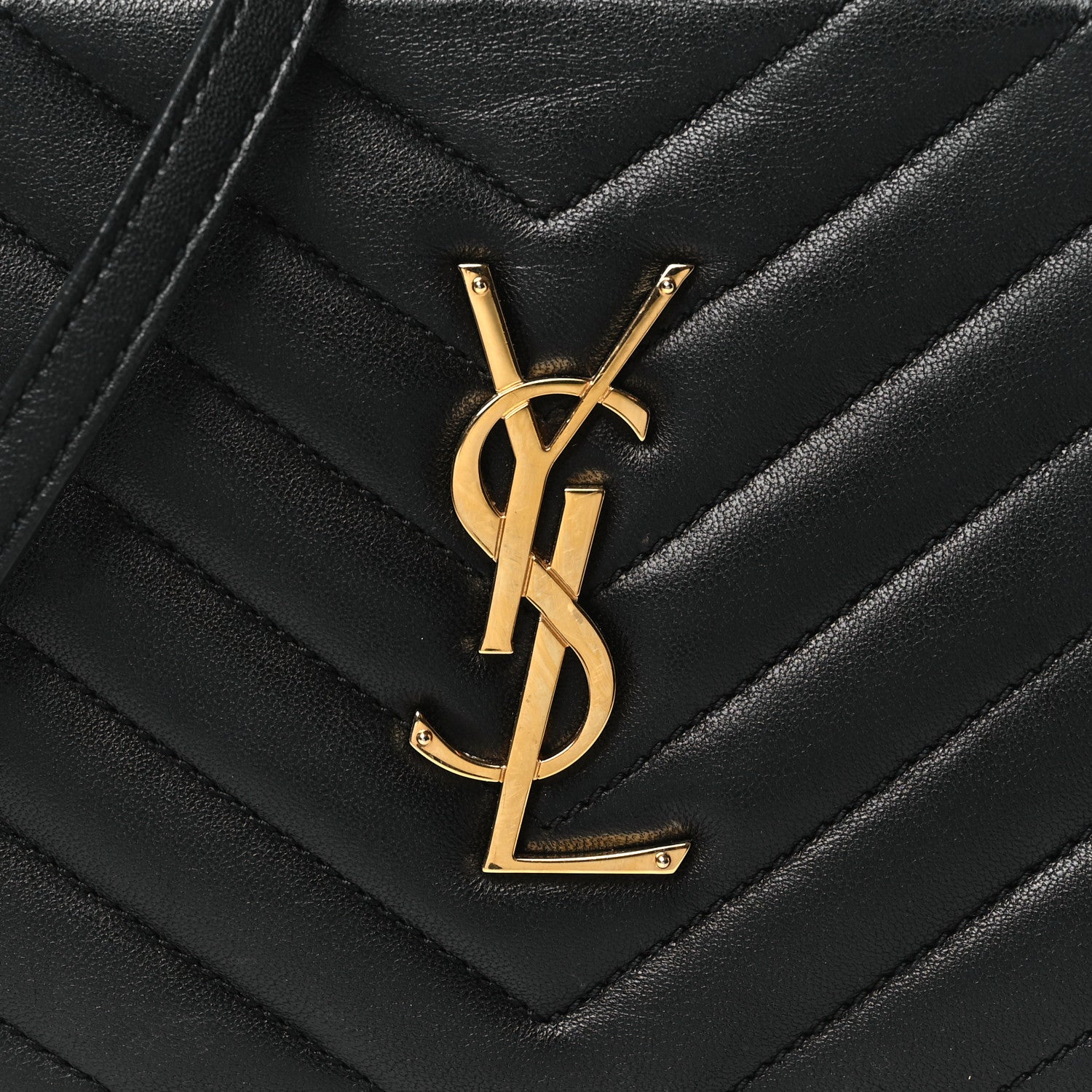 Saint Laurent Lambskin Chevron Small Classic Monogram Camera Bag Nero Black 8 of 11