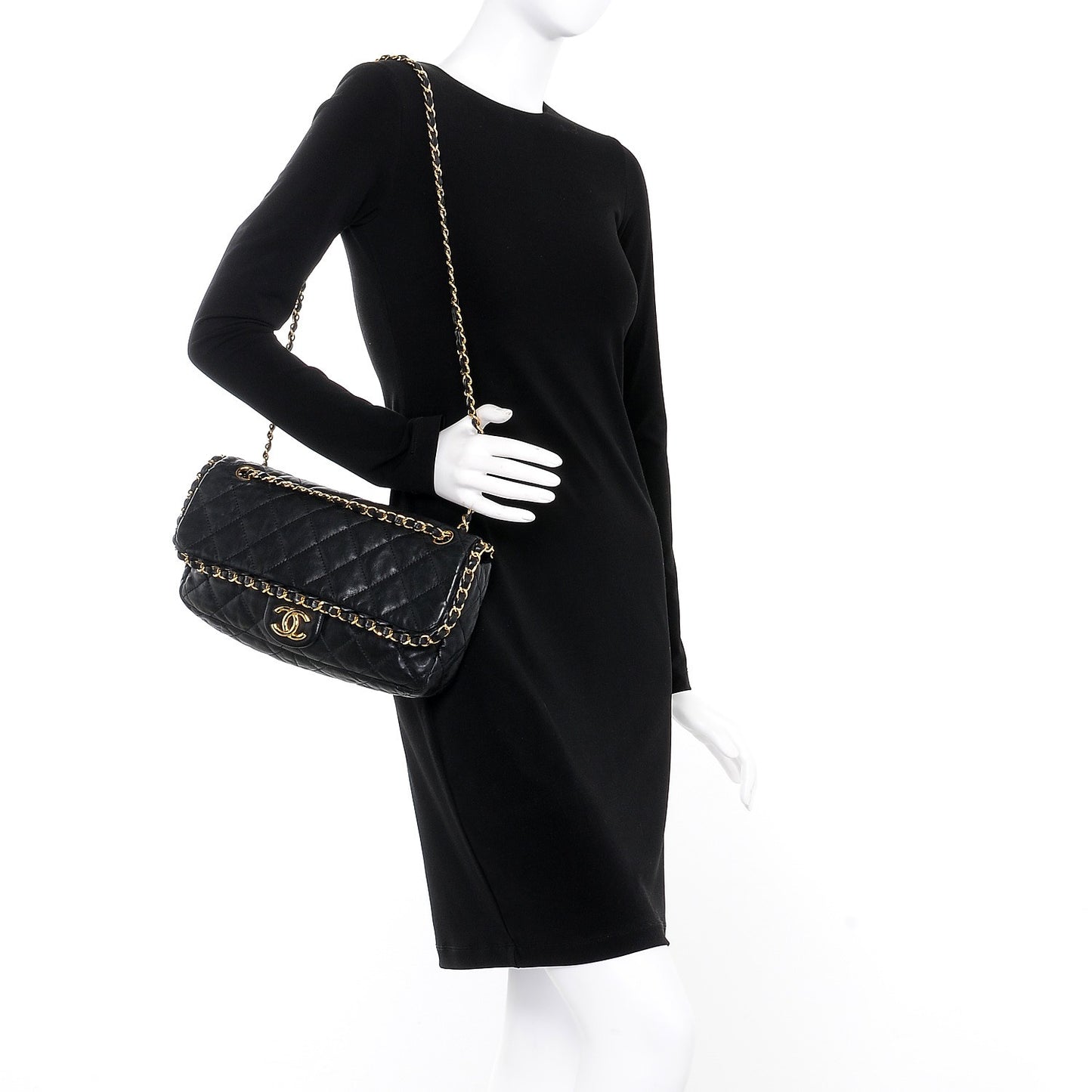 Calfskin Quilted Medium Chain Me Flap Black