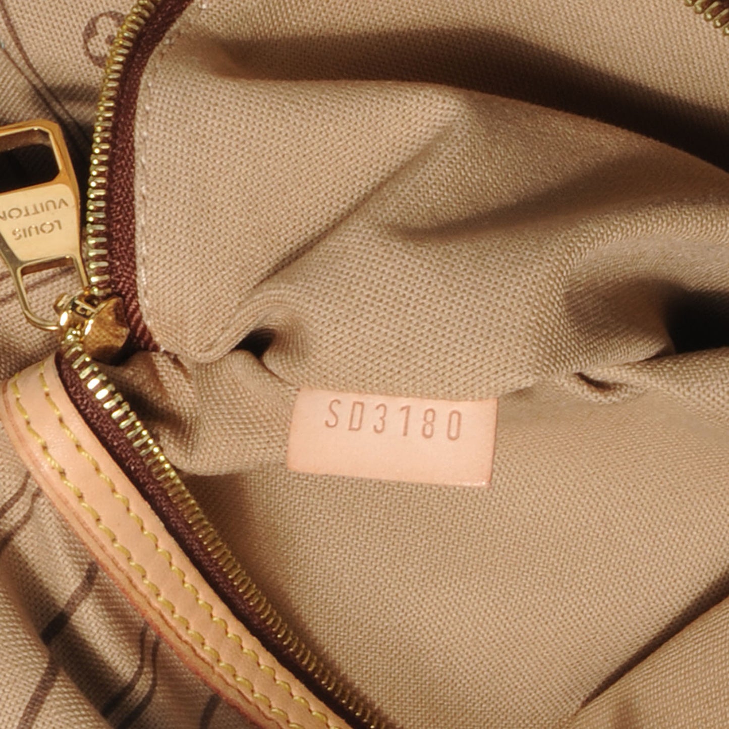 Monogram Delightful GM