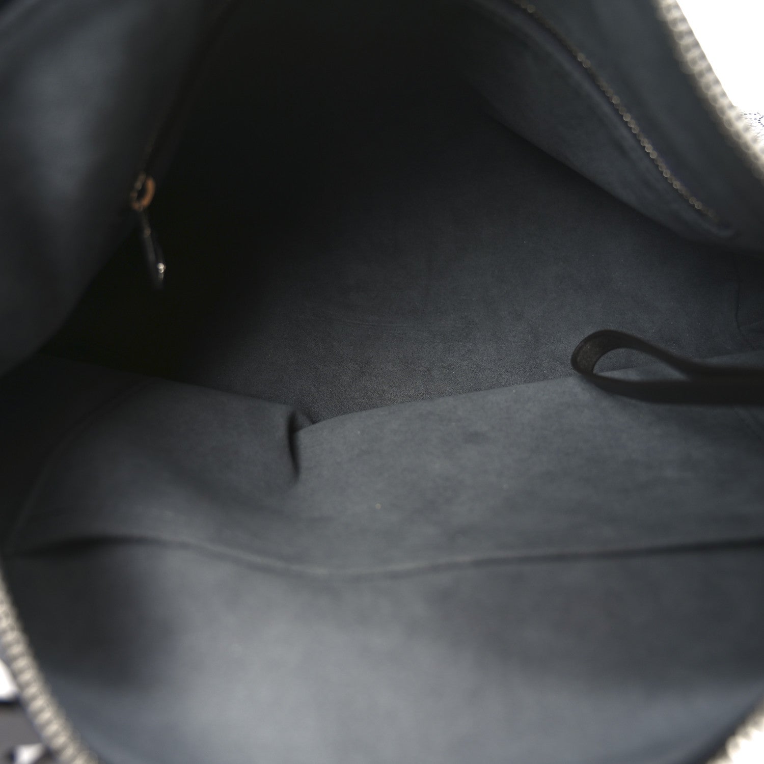 Louis Vuitton Mahina Beaubourg Hobo MM Black 5 of 9