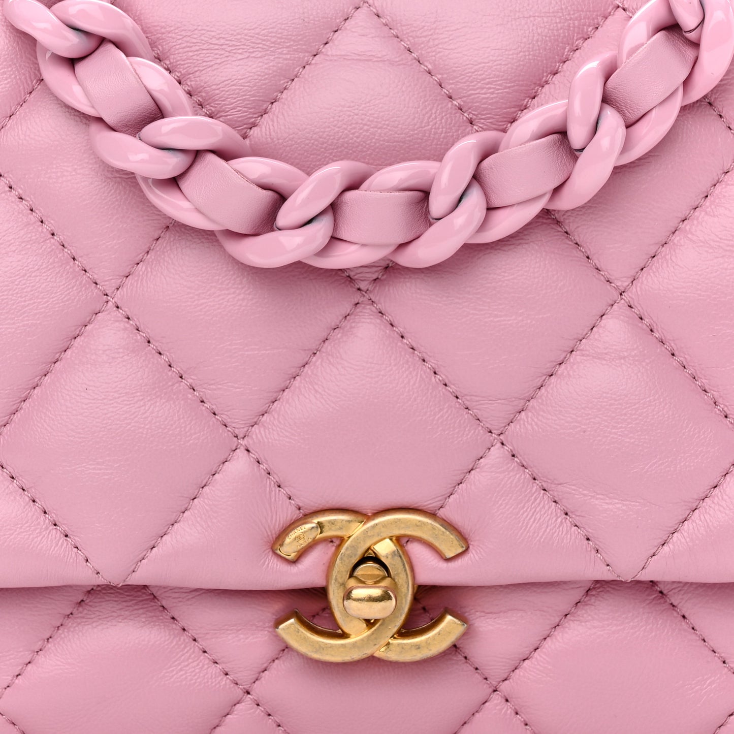 Lambskin Quilted Small Lacquered Chain Flap Pink