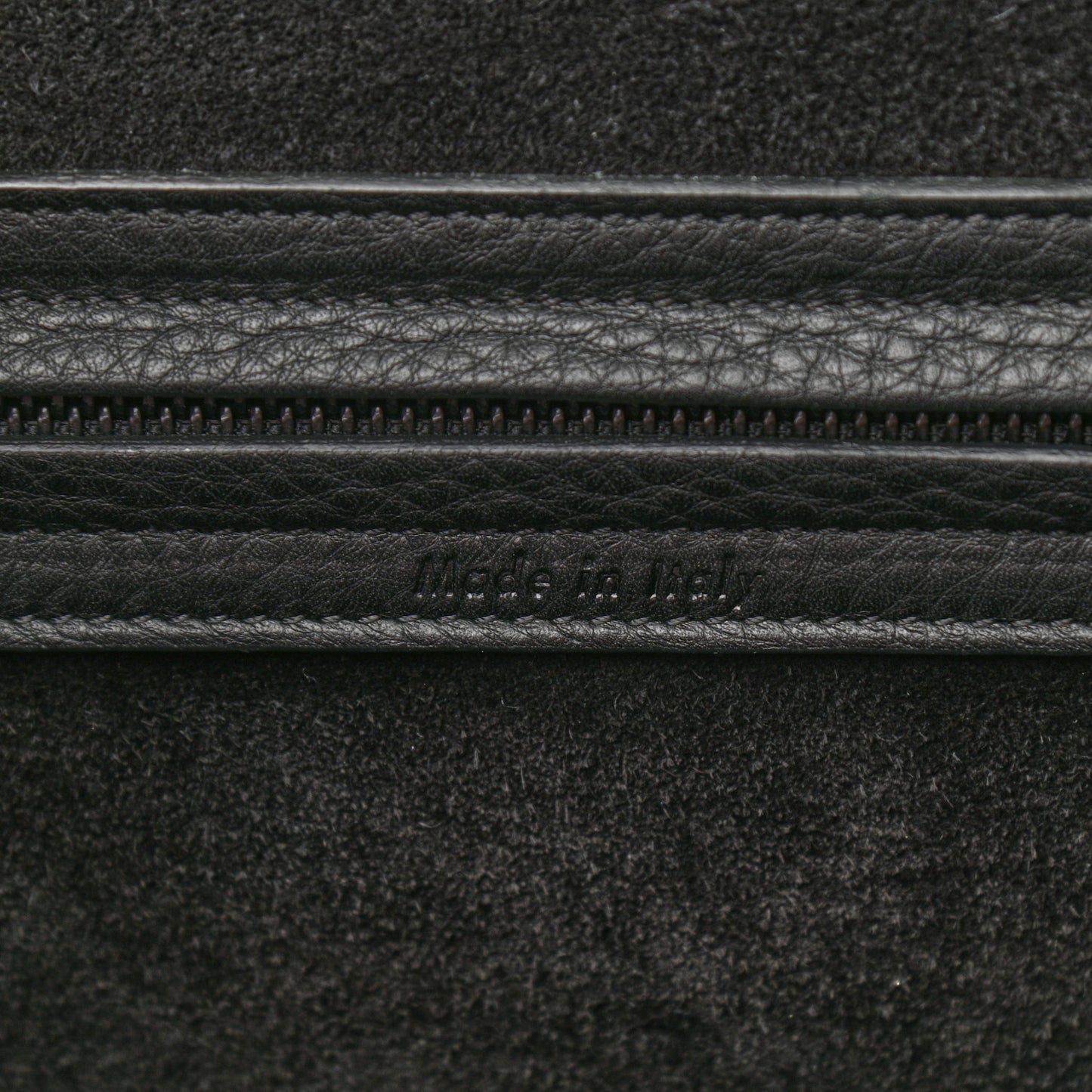 Grained Calfskin Medium Phantom Luggage Black
