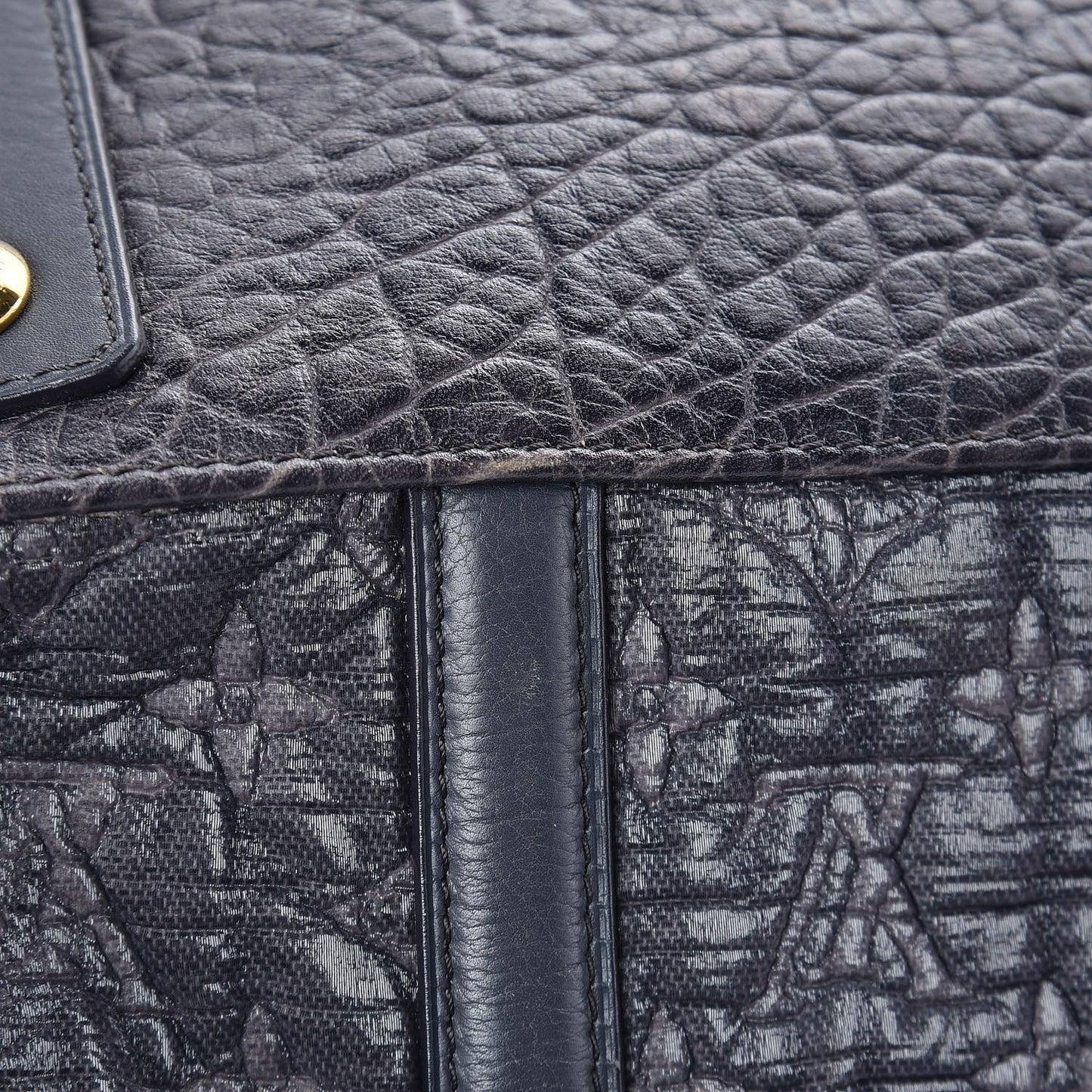 Monogram Volupte Psyche Gris