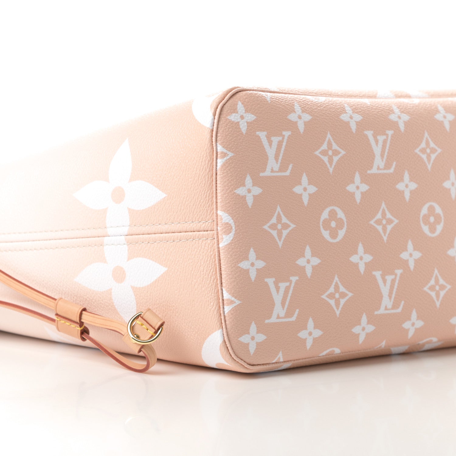 Louis Vuitton Monogram Giant By The Pool Neverfull MM Brume 9 of 11