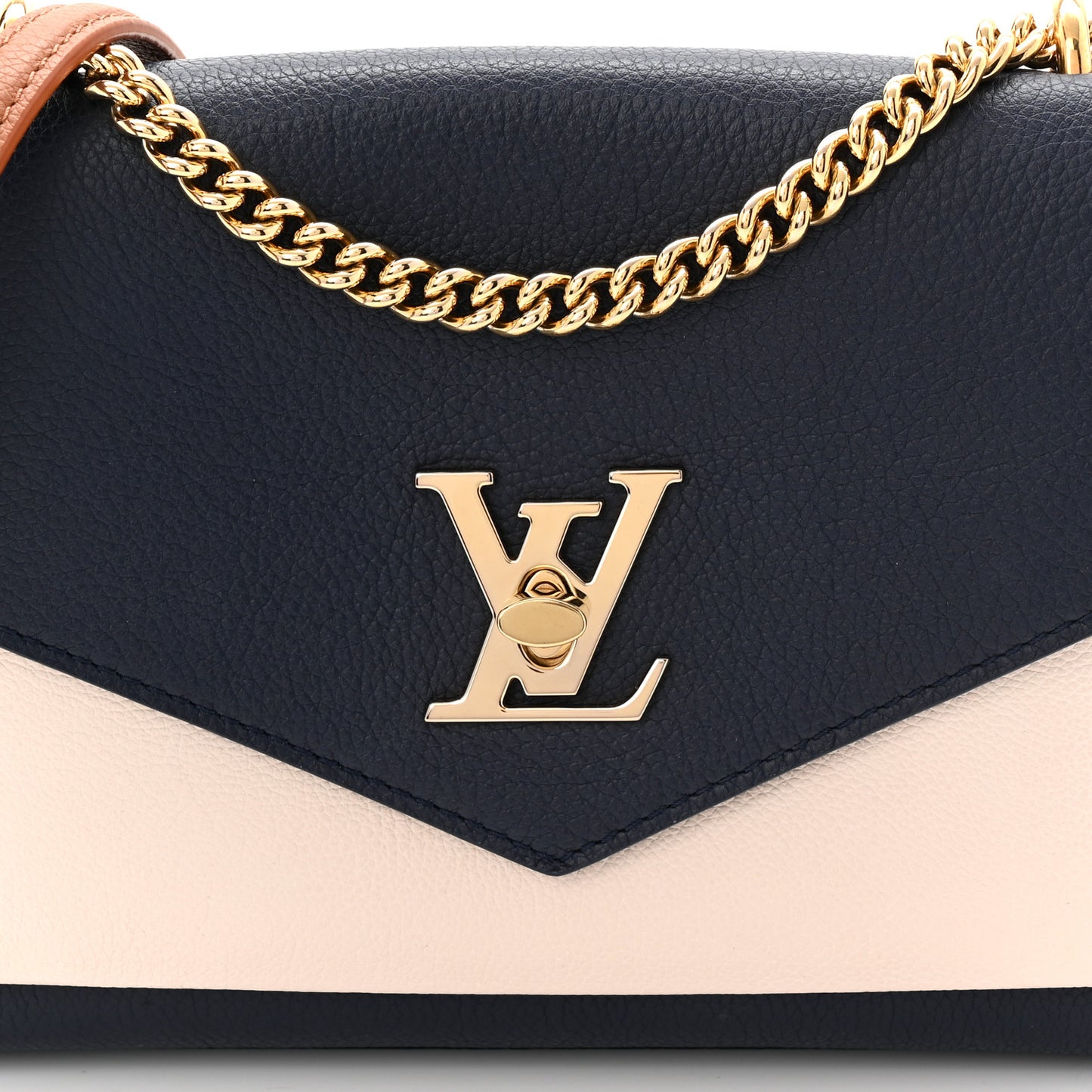 Soft Calfskin Mylockme Chain Bag BB Navy
