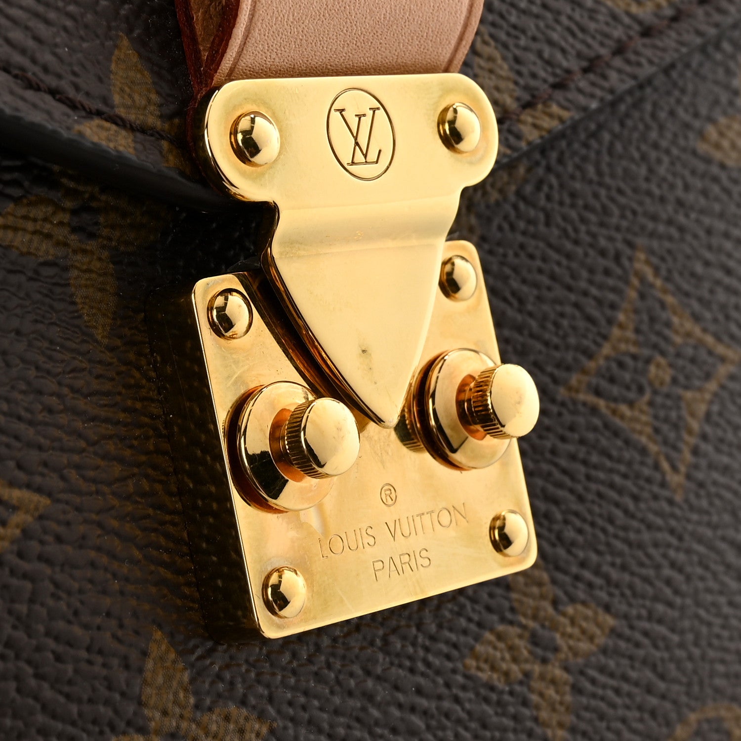 Louis Vuitton Monogram Pochette Metis 10 of 10