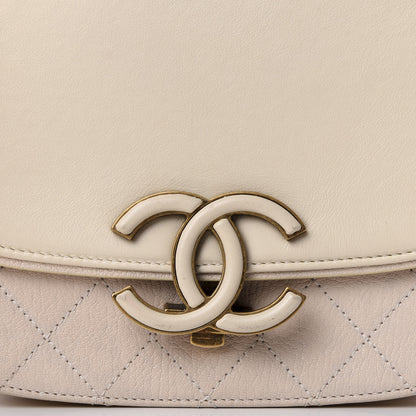 Chanel Shiny Calfskin Goatskin Quilted Medium Coco Curve Messenger Flap White 8 of 8