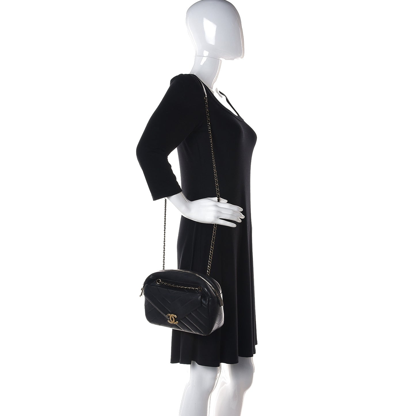 Lambskin Chevron Quilted Coco Envelope Flap Camera Case Black