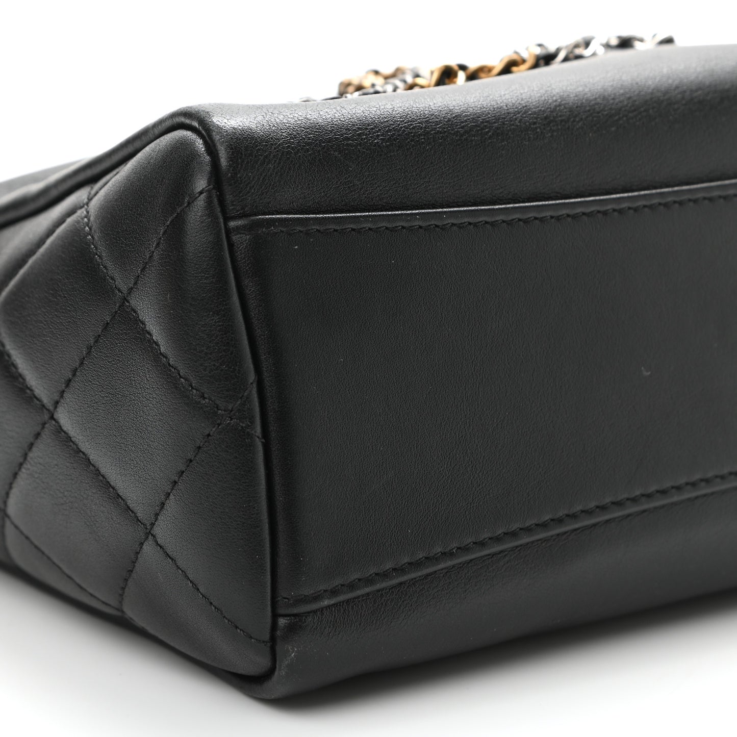 Calfskin Chain 20s Signature Hobo Black