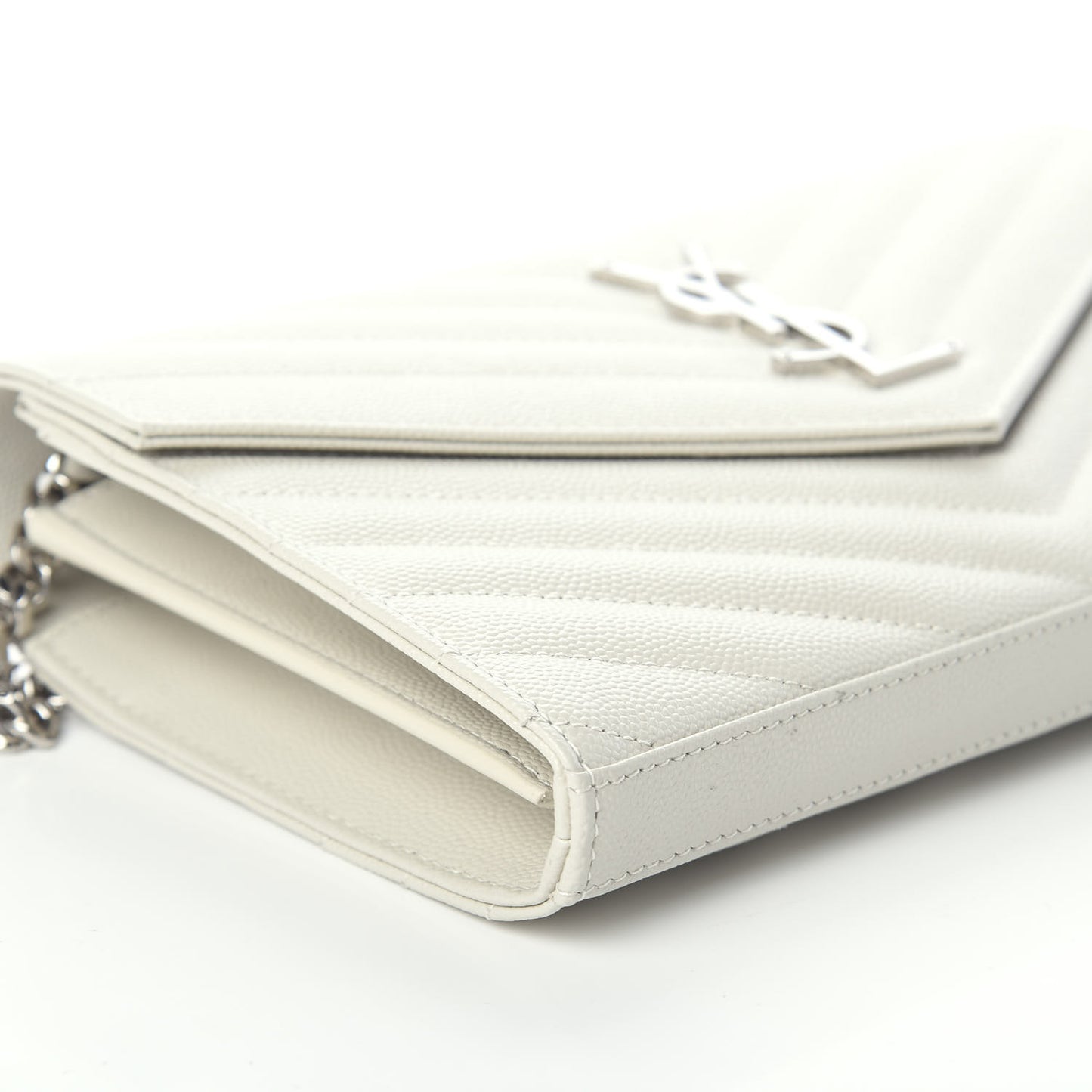 Grain De Poudre Matelasse Chevron Monogram Chain Wallet Icy White