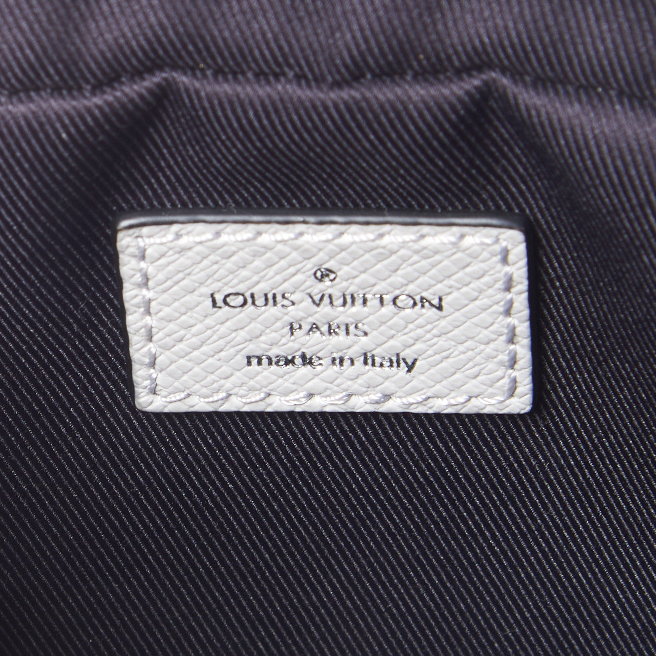 Louis Vuitton Taiga Monogram Outdoor Bumbag White 9 of 9