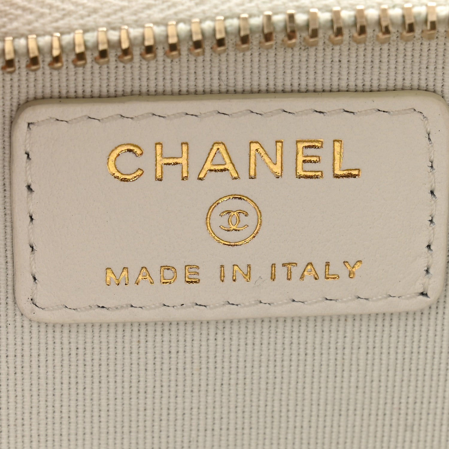 Chanel Caviar Quilted Zipped Key Holder Case White 6 of 11