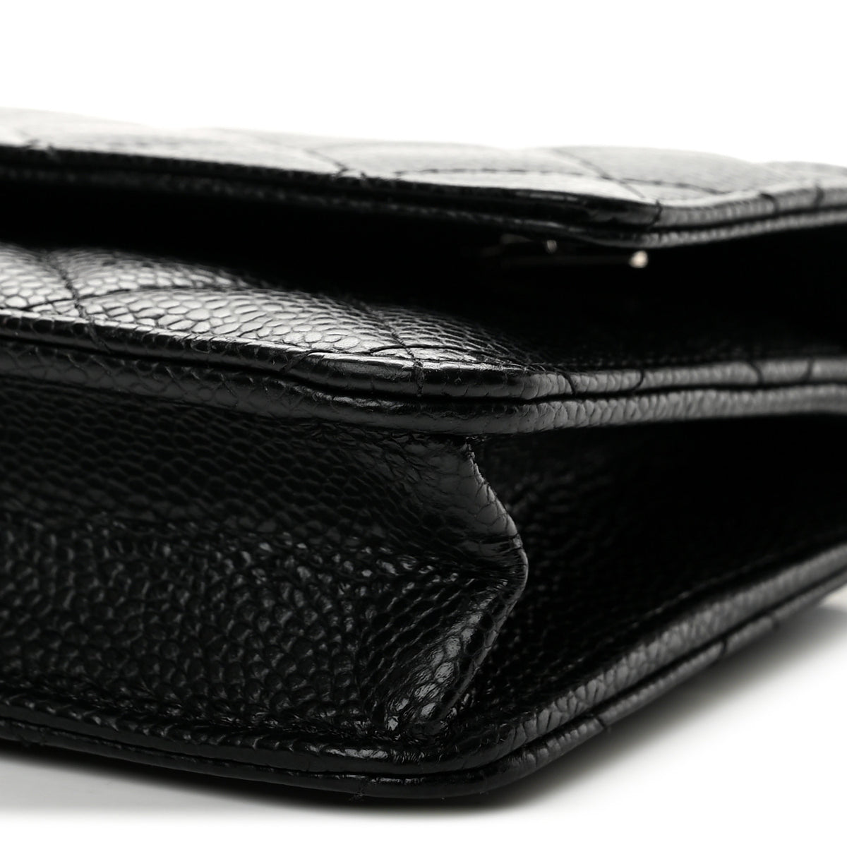 Caviar Quilted Wallet on Chain WOC Black