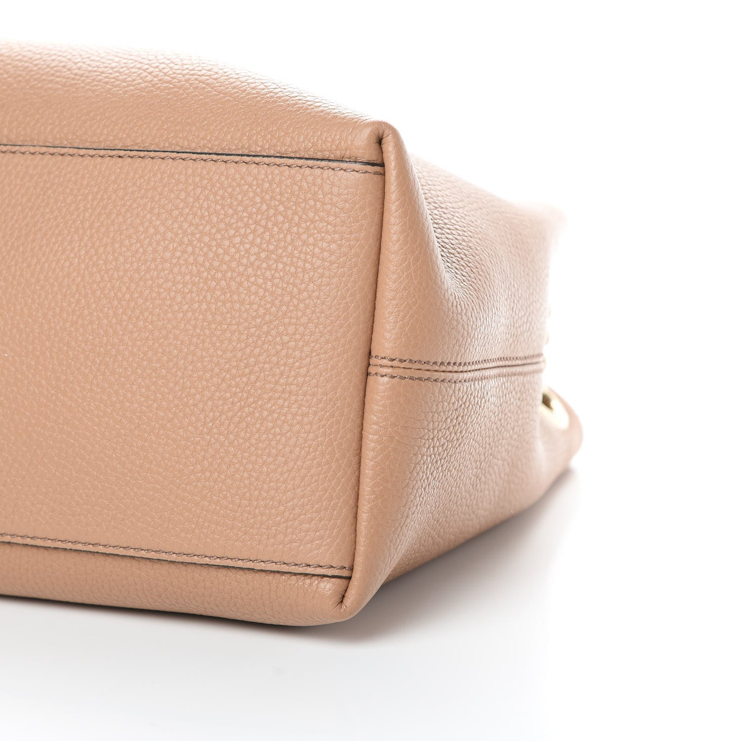 Gucci Pebbled Calfskin Medium Soho Chain Shoulder Bag Camelia 10 of 10