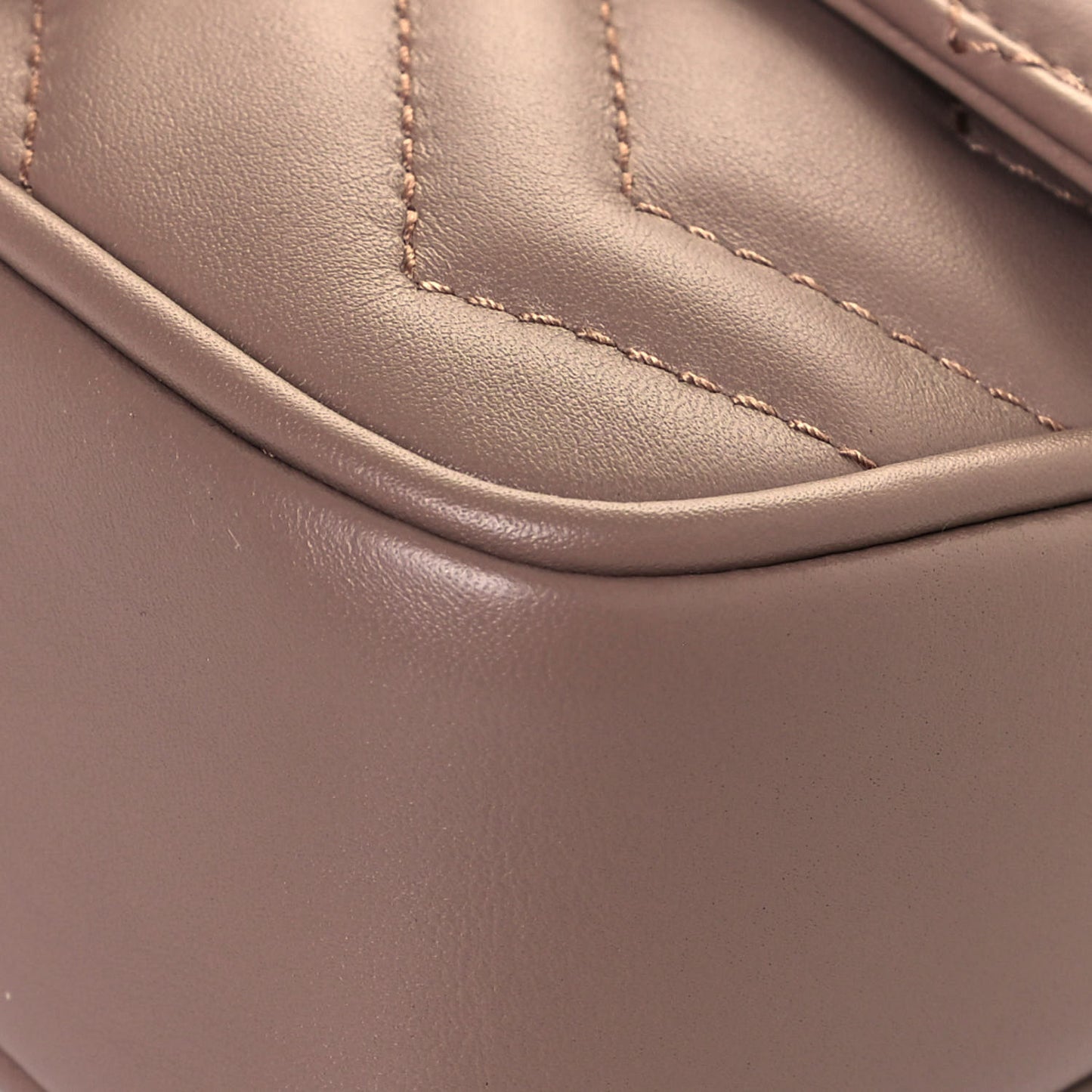 Calfskin Matelasse Super Mini GG Marmont Shoulder Bag Porcelain Rose