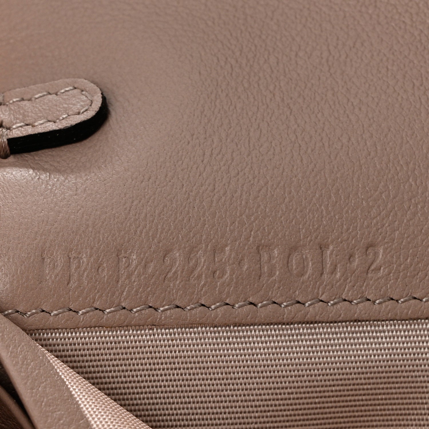 Valentino Garavani Calfskin Rockstud Wristlet Travel Wallet Poudre 8 of 9