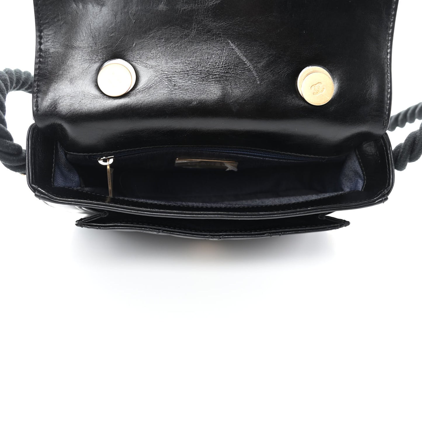 Crumpled Calfskin En Vogue Rope Flap Black