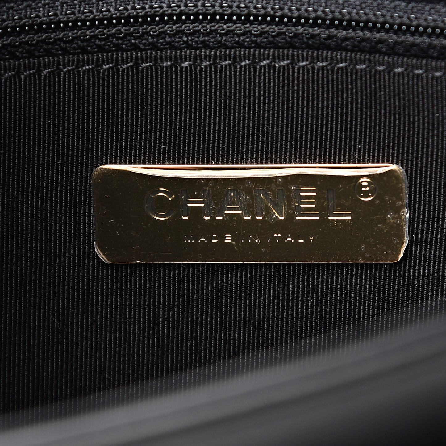 Calfskin Caviar Quilted Chain Handle Flap Black