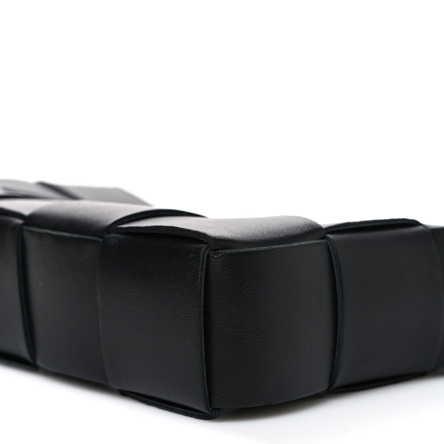 Calfskin Maxi Intrecciato Cassette Pouch On Strap Black