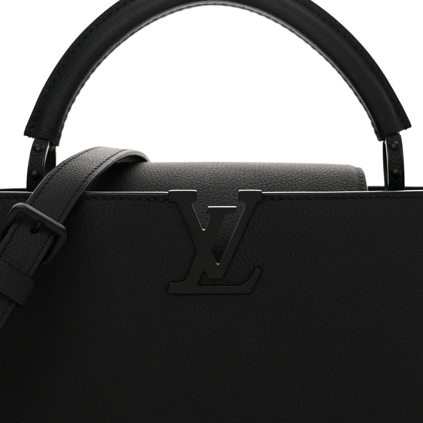 Taurillon Capucines East West MM Matte Black